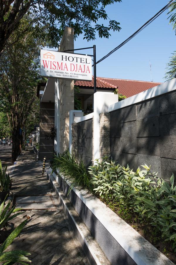Hotel Wisma Djaja Syariah Bojonegoro Exterior foto